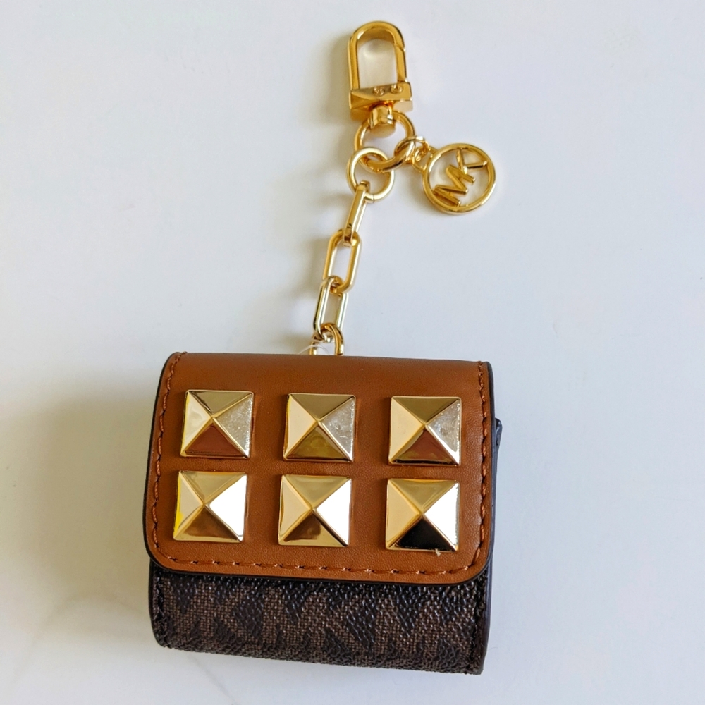 MICHAEL KORS Studded Bag Charm Decorative AirPods Clip Case Key Fob